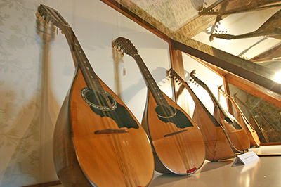 Stringed Instruments Museum